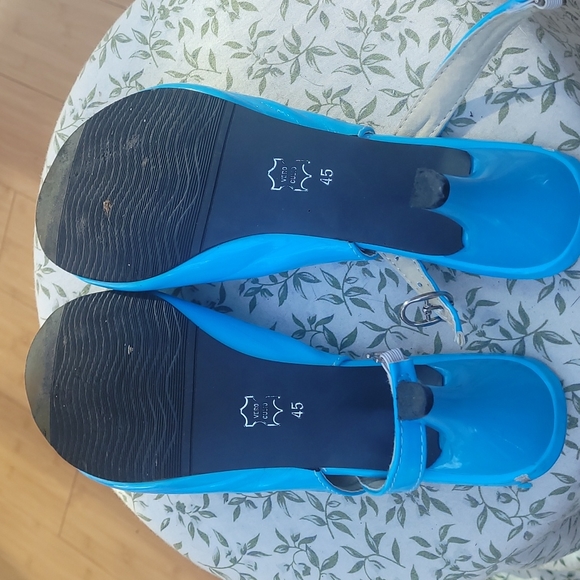 Heels size 11.5 - Picture 9 of 9